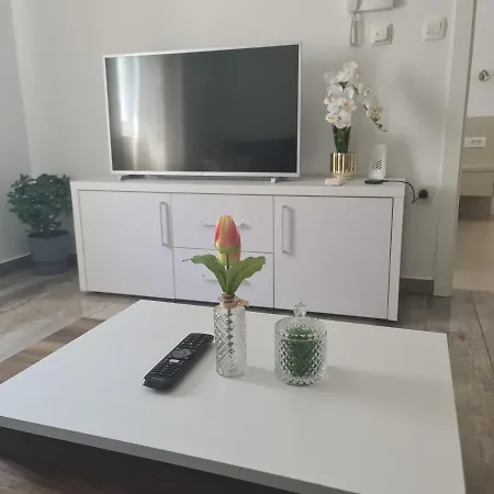 Brand New Lovely Bella Appartement
